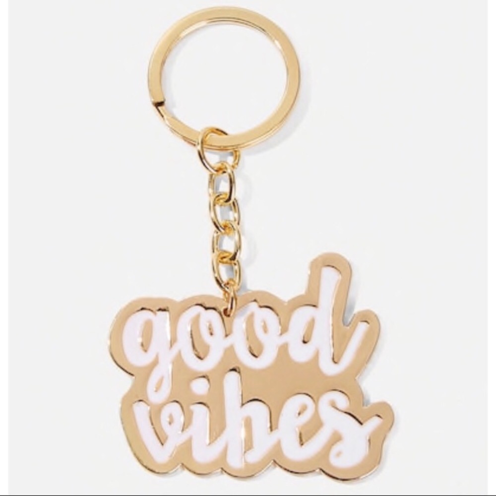 Good Vibes 🌊 ❤️1 For $20, 2 for $25, 3 for $30❤️